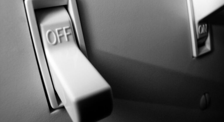 Canada set to switch off fluorescent lighting