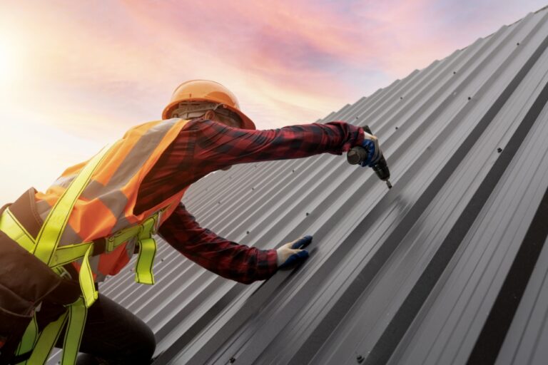 Building Envelope Upgrade: Can Metal Panels Breathe New Life into Aging Buildings?