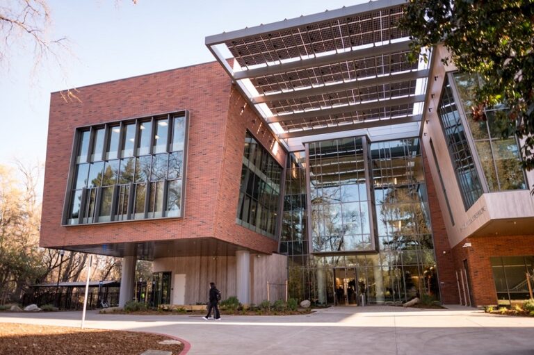 Chico State Completes Net-Zero Energy Building